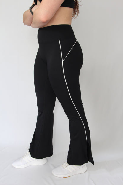 Elevate Flared Leggings
