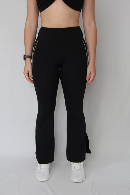 Elevate Flared Leggings